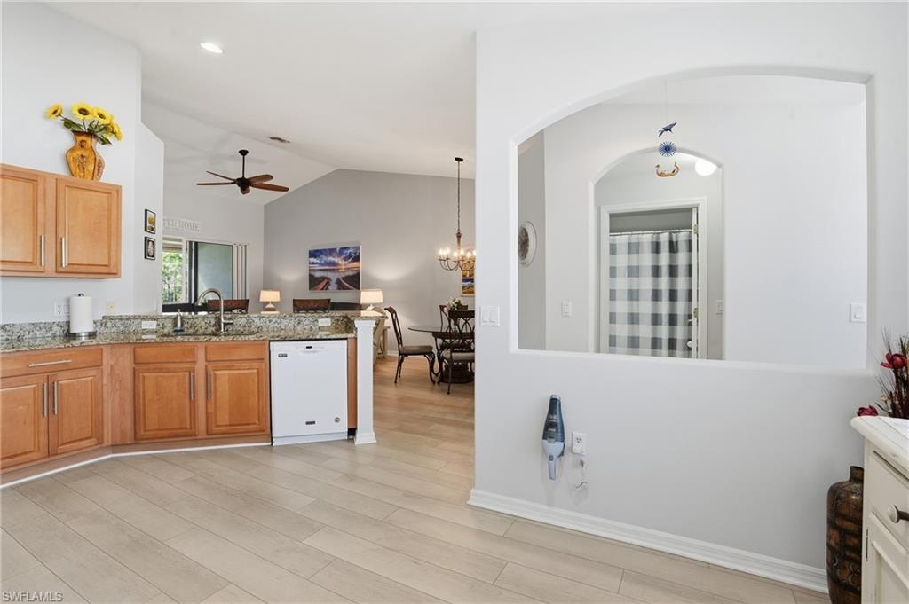 10137 Colonial Country Club BLVD 1103 photo 17