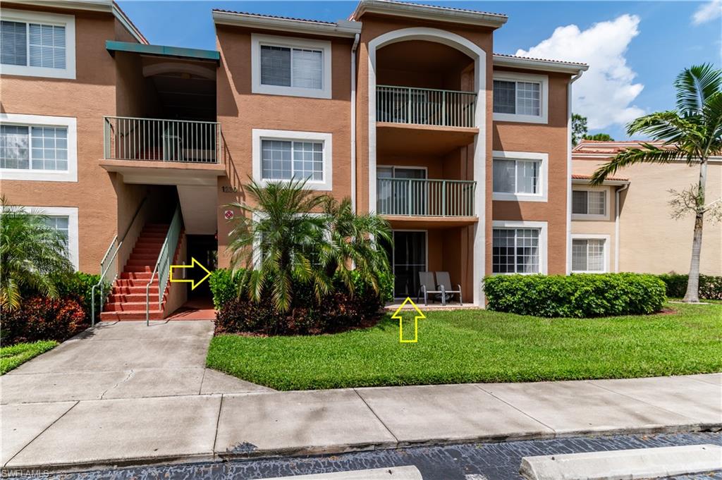 View of apartment building / complex