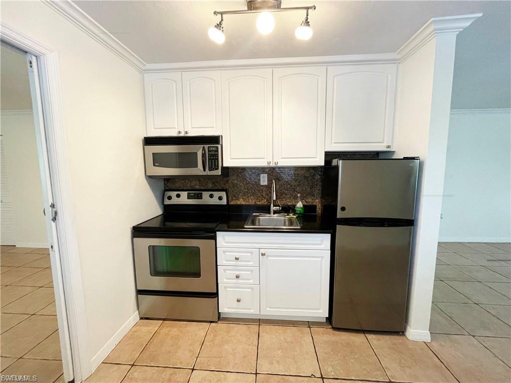 8162 Country RD 201