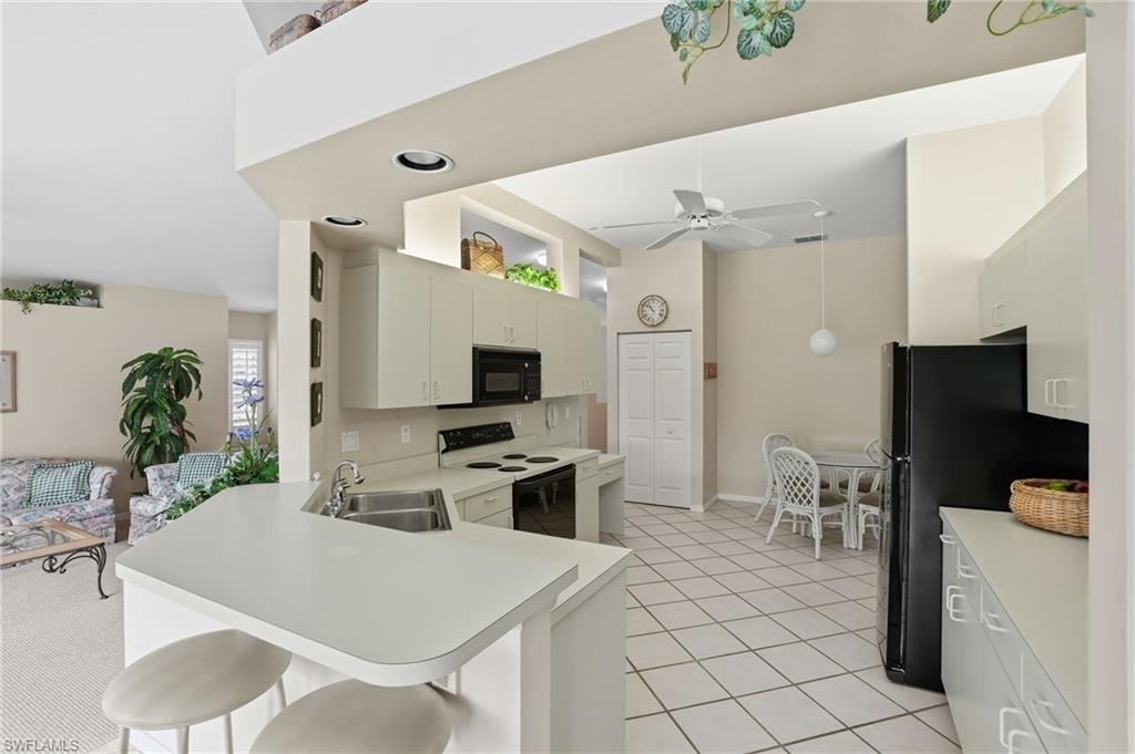 Kitchen with barstool seating