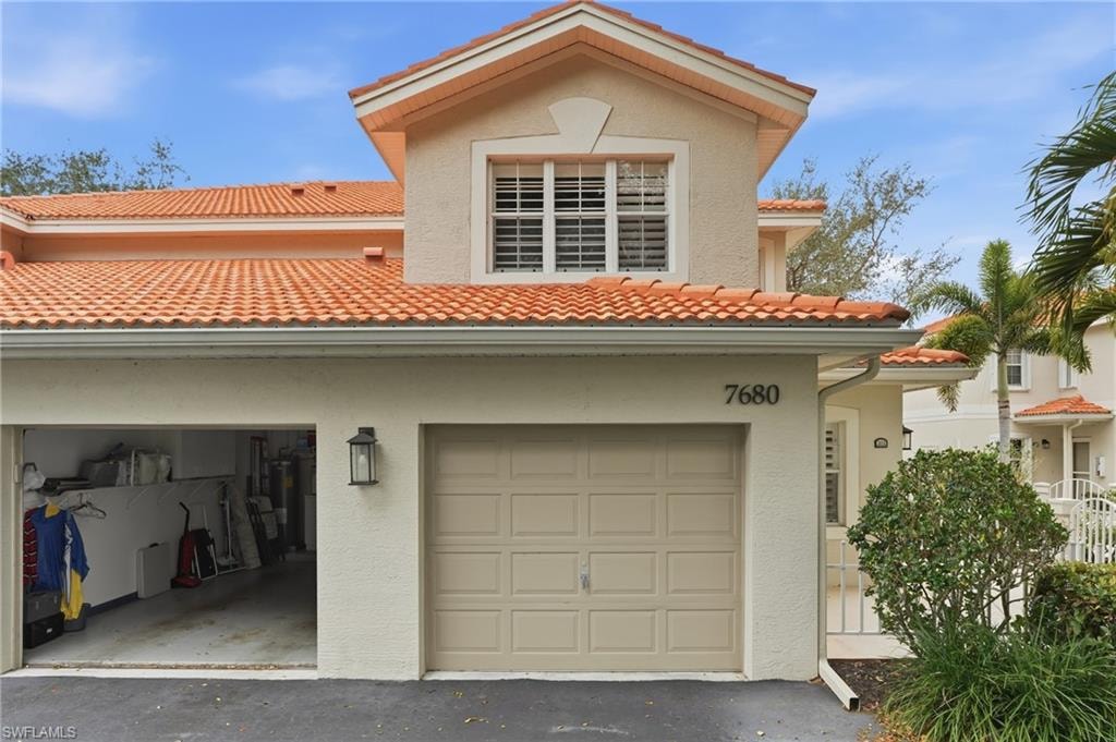 Attached 1 car garage