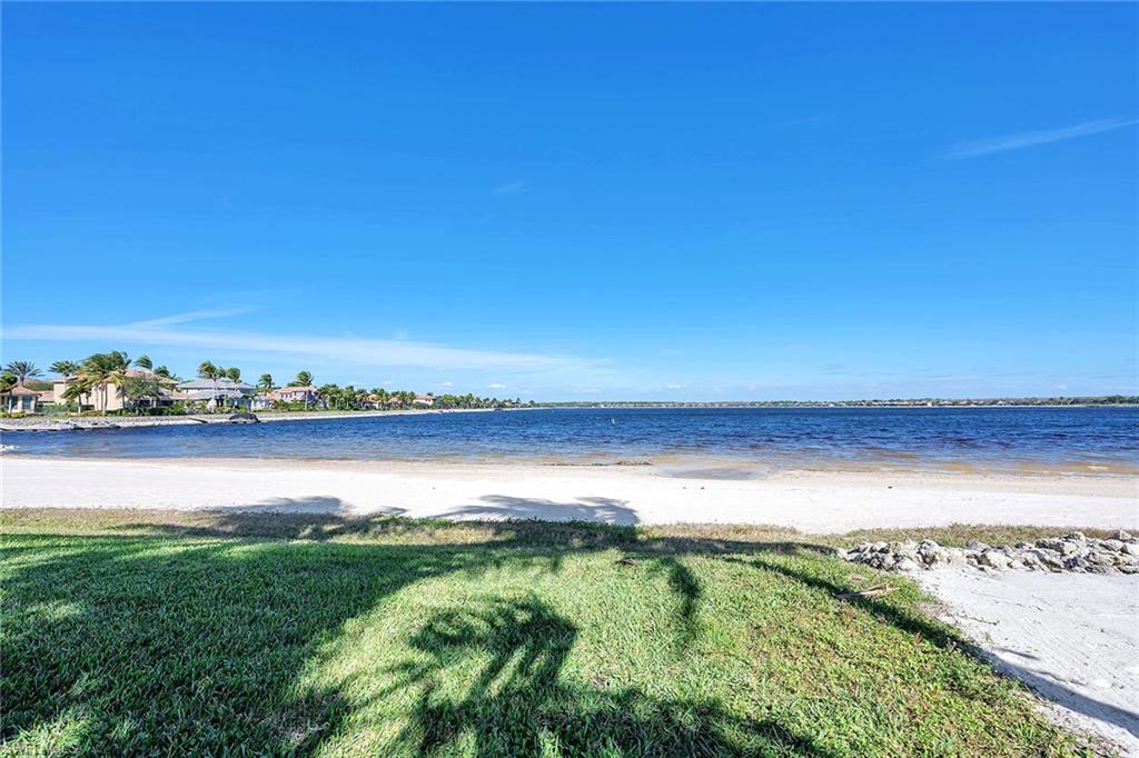 9087 Breakwater DR photo 38