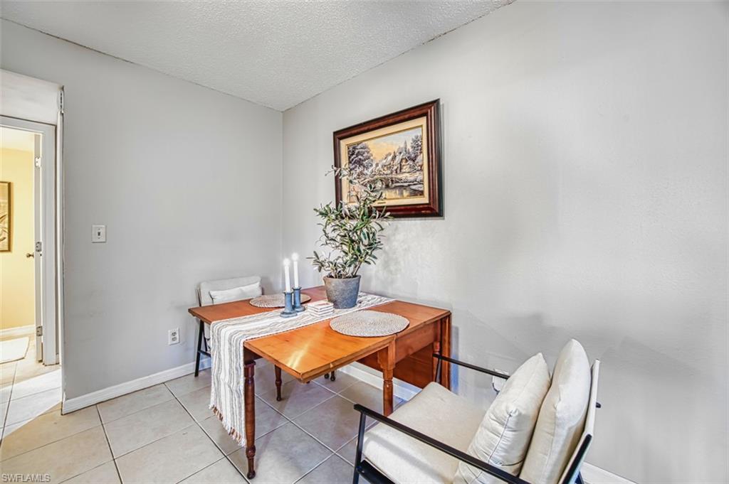 1444 Park Shore CIR 3