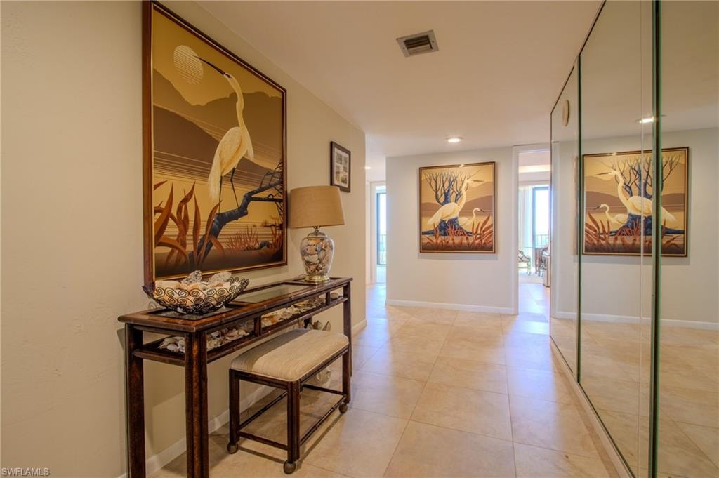Entrance hallway into your winter retreat.