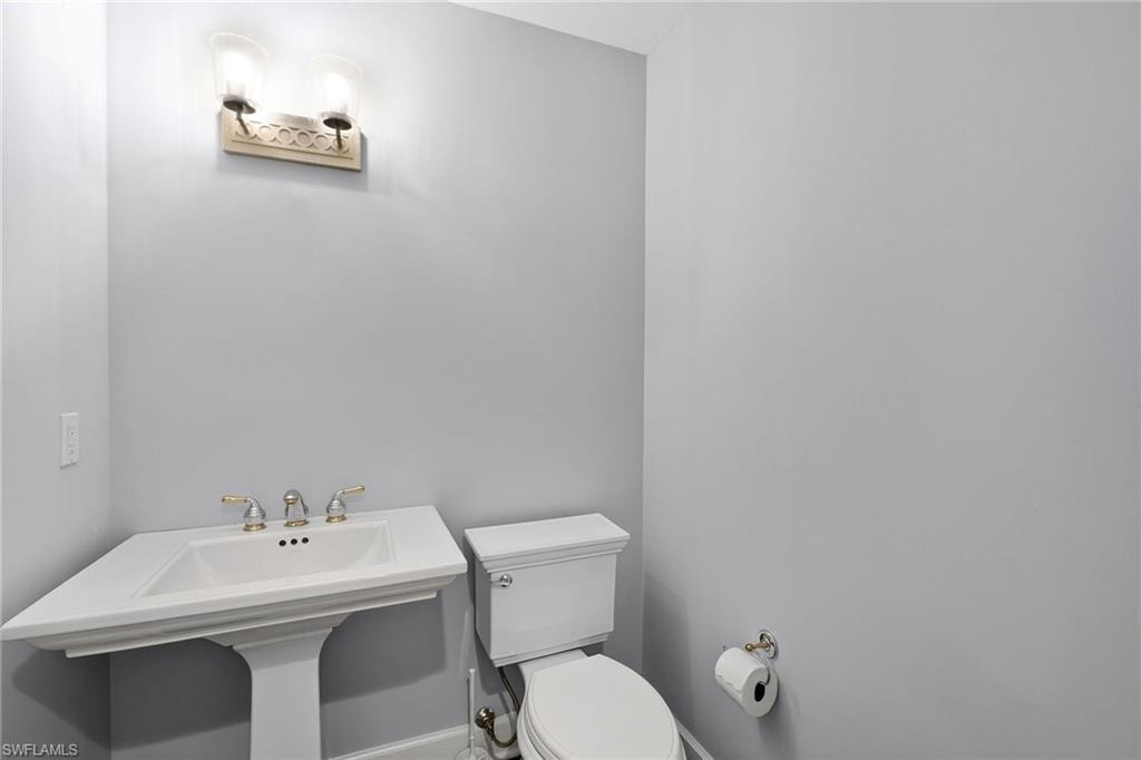 11620 Court Of Palms 105 photo 33