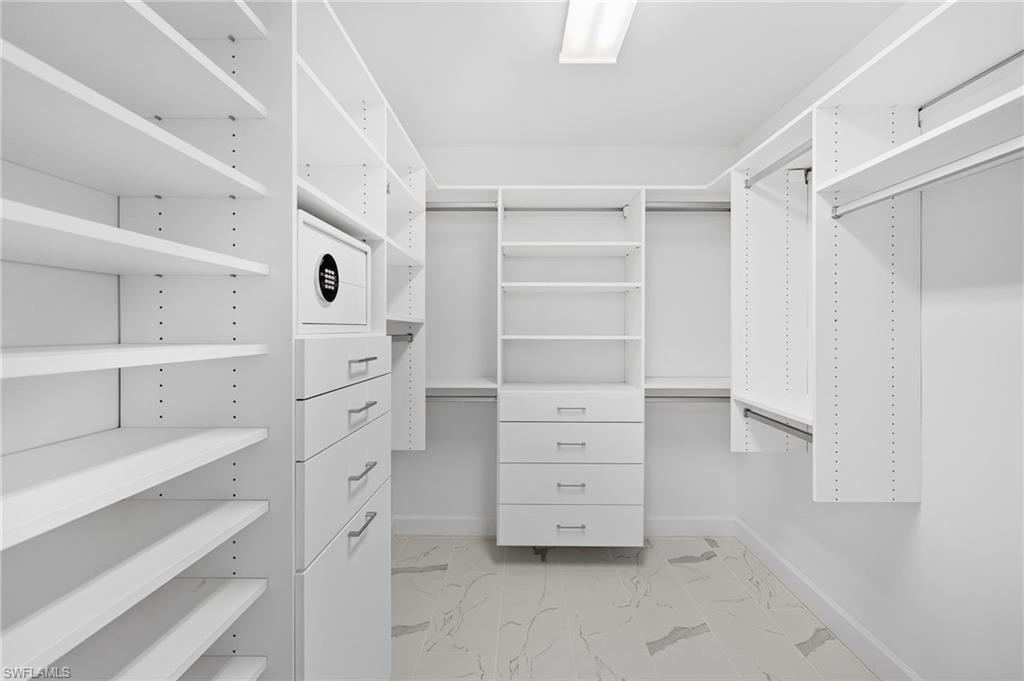 11620 Court Of Palms 105 photo 25
