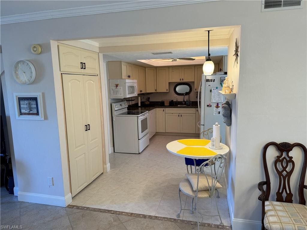 5773 Bass CIR photo 7