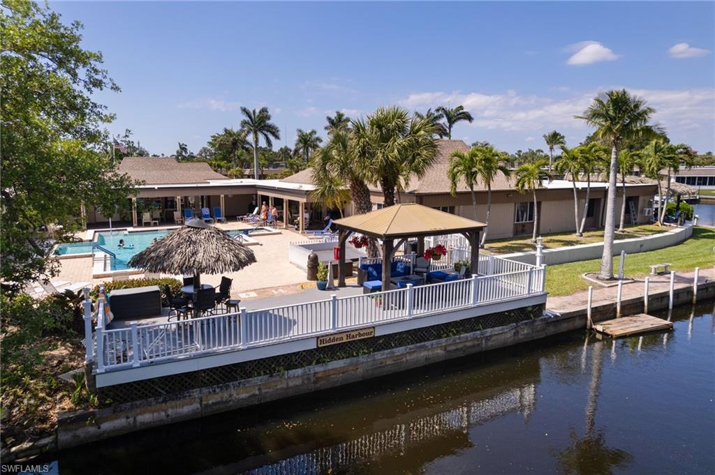 PRIVATE MARINA