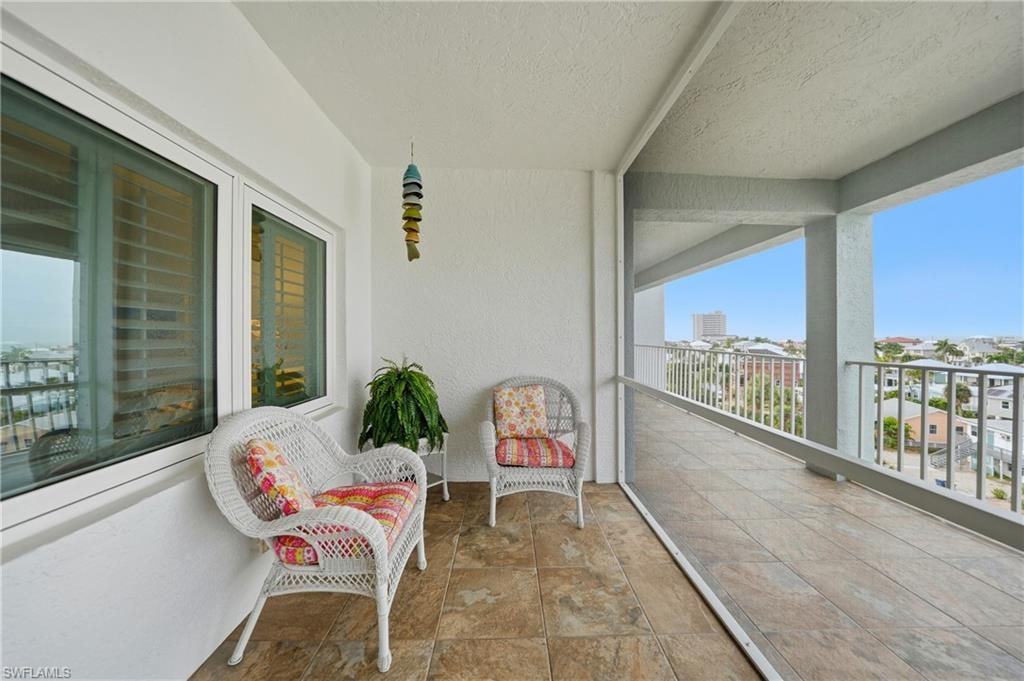 Front Lanai with Gulf and Bay Views