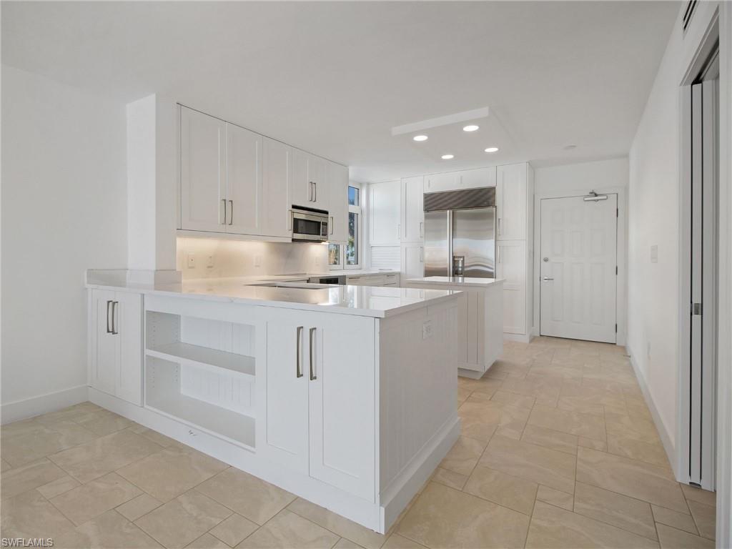 9415 Gulf Shore DR 102