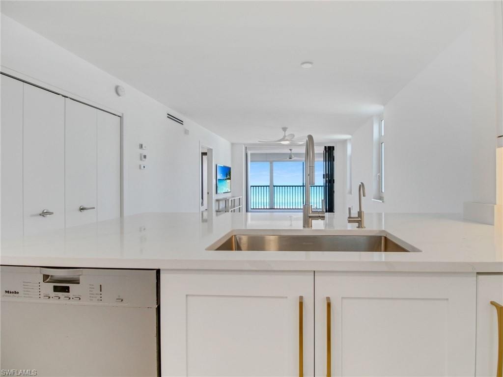 9415 Gulf Shore DR 102 photo 9