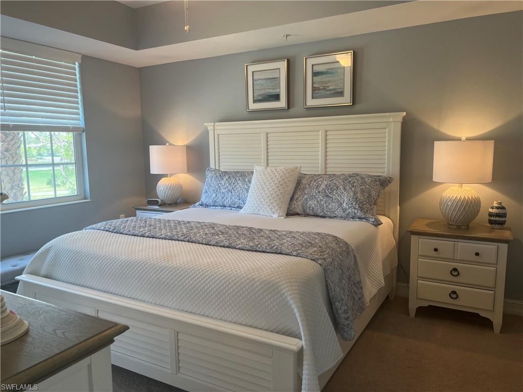 Master Bedroom / King Bed
