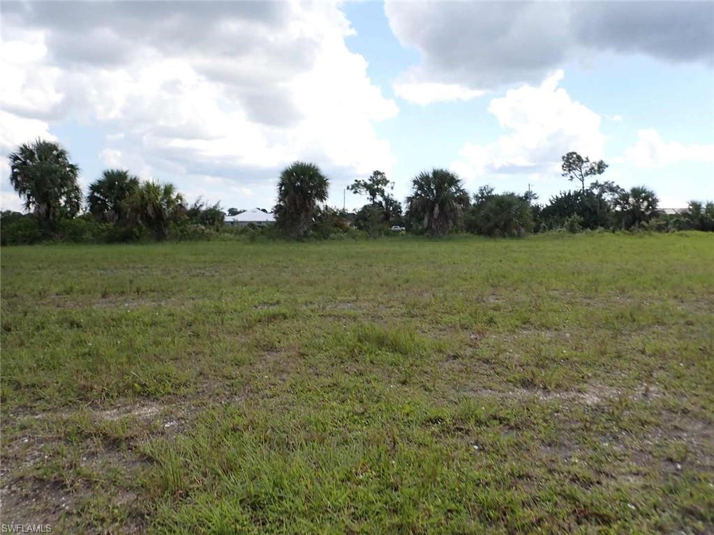 View of local wilderness with rural landscape