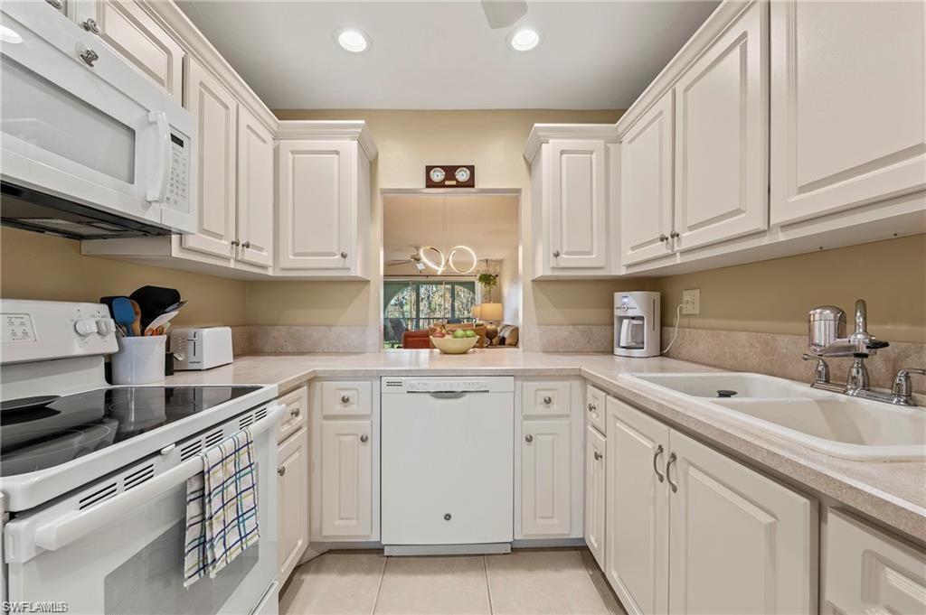 1055 Forest Lakes DR E209