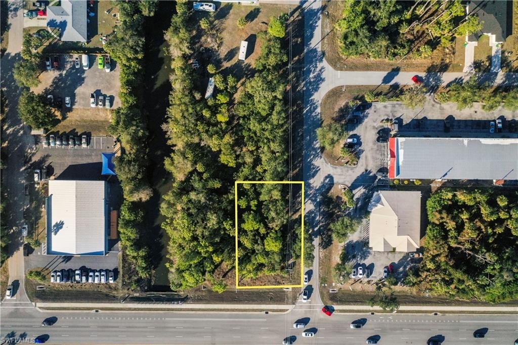 744 Tamiami TRL