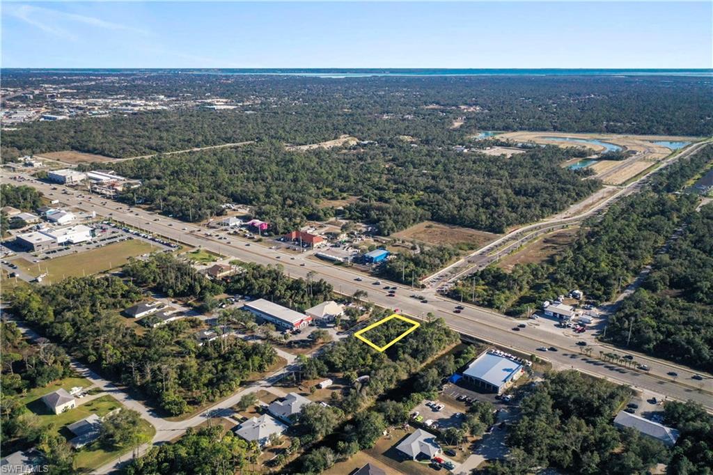 744 Tamiami TRL
