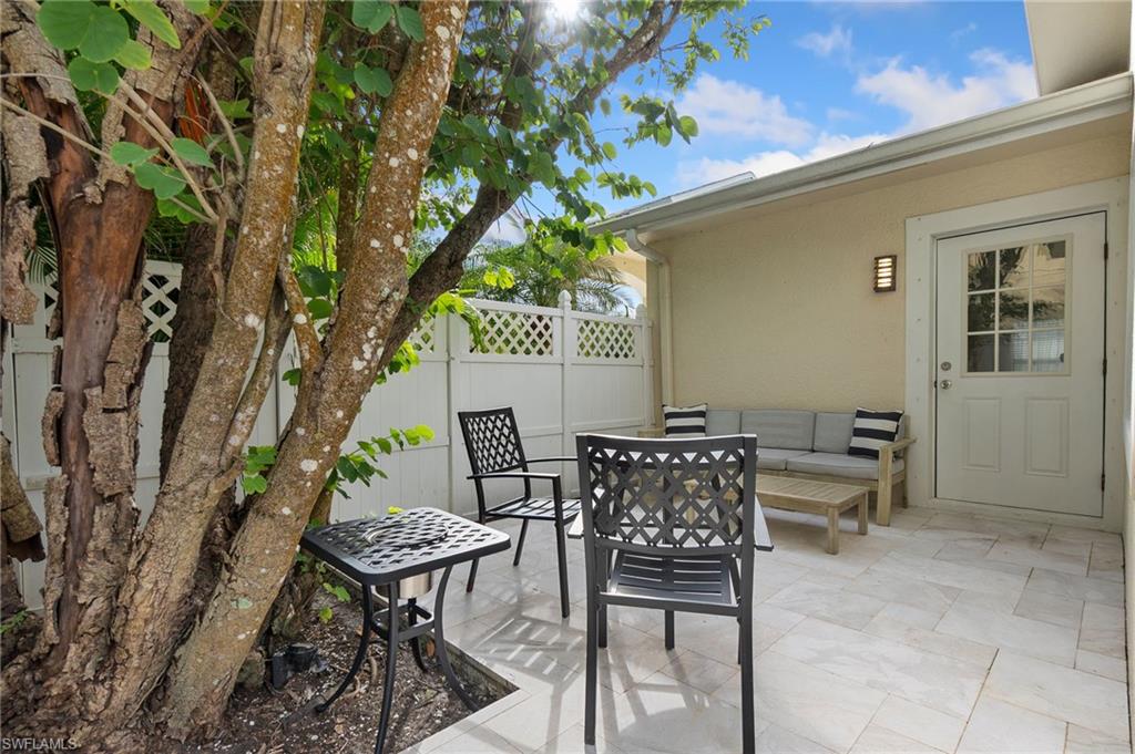 View of patio / terrace featuring outdoor lounge area