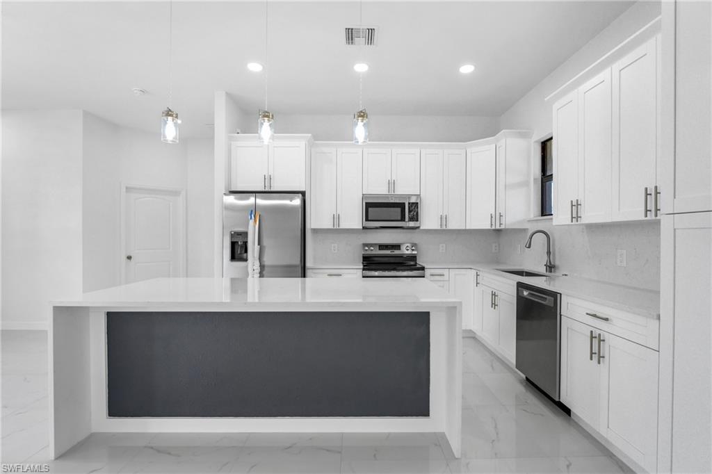 2602 73rd ST W photo 6