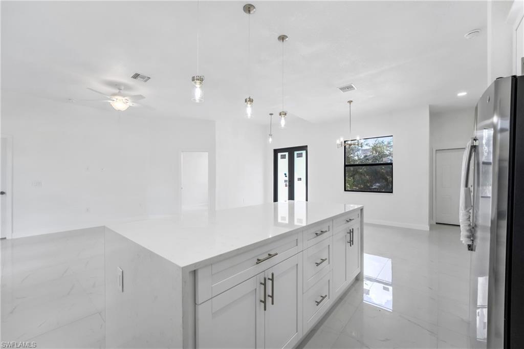 2602 73rd ST W photo 10