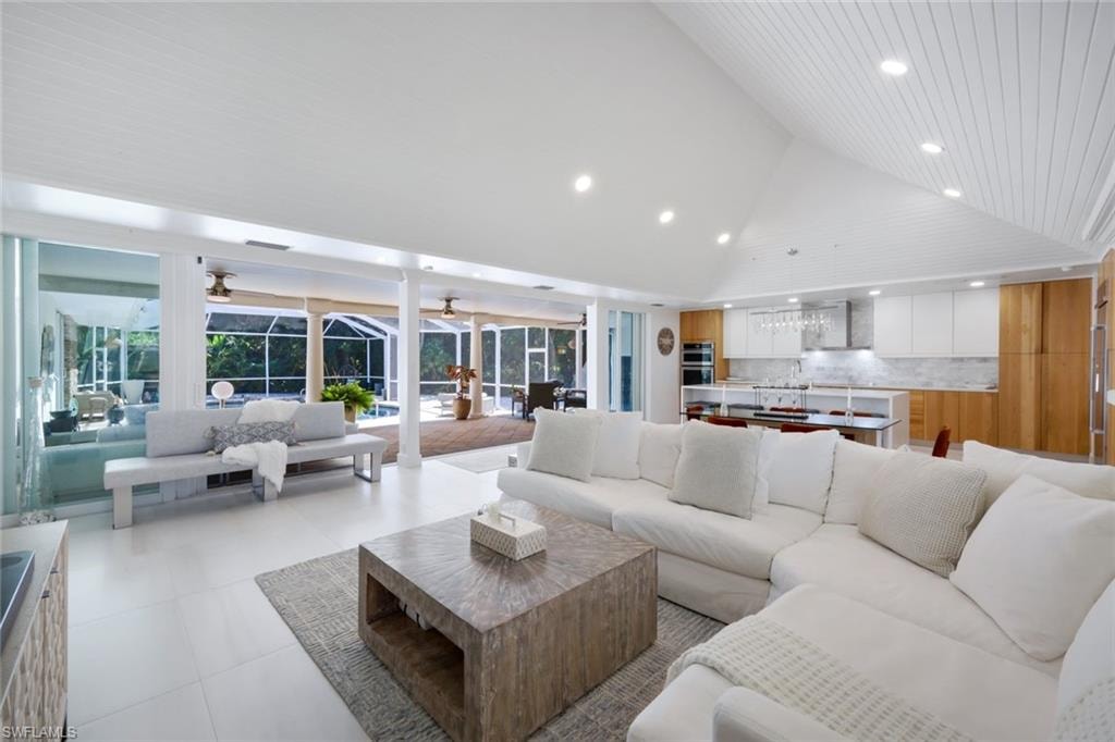 Seamless indoor outdoor living