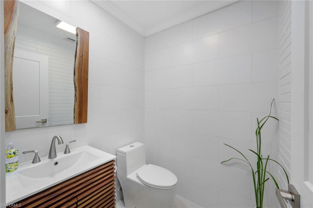 Guest half bath