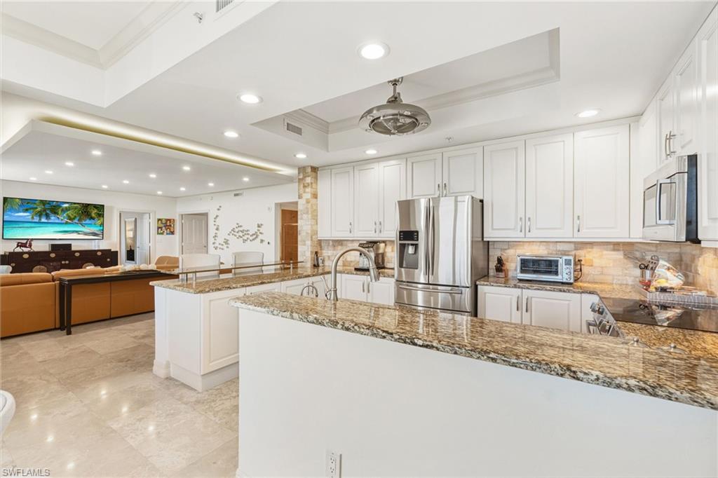 4751 West Bay BLVD 804