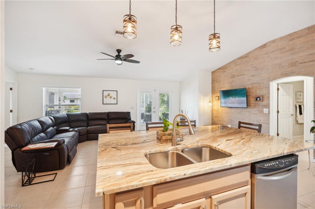2322 SW 17th ST photo 8