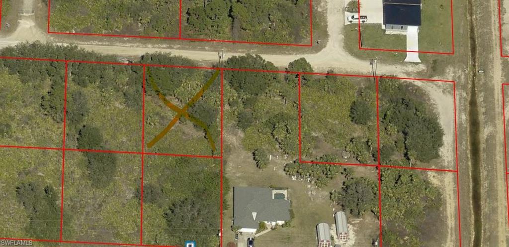 Map / location featuring property parcel outlined