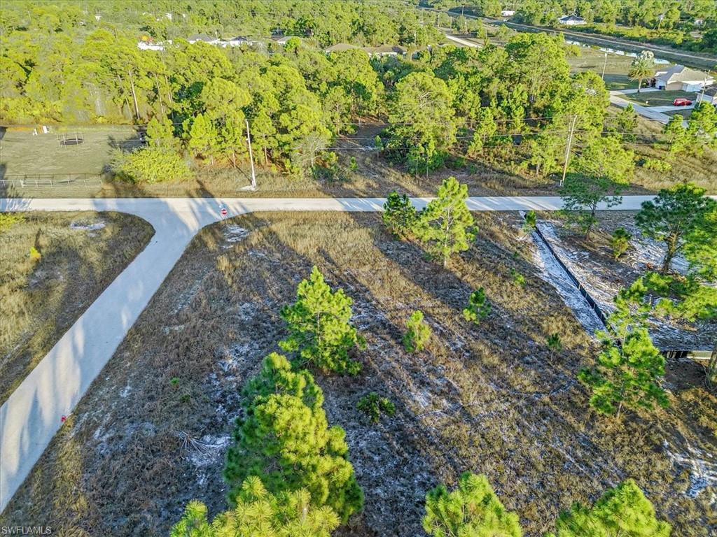 Aerial view of property and surrounding area