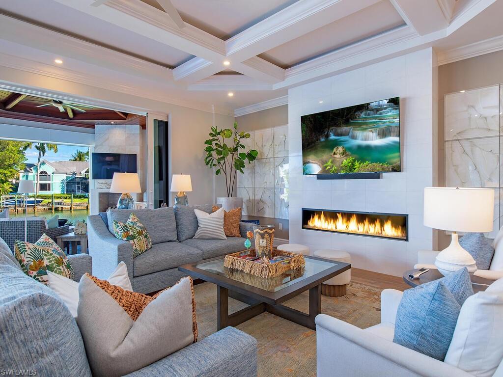 3243 Gin LN photo 6