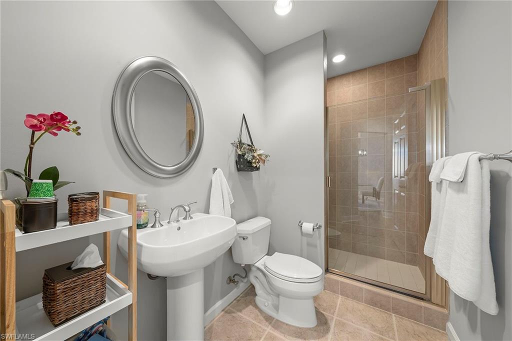 23540 Via Veneto BLVD 2204 photo 27