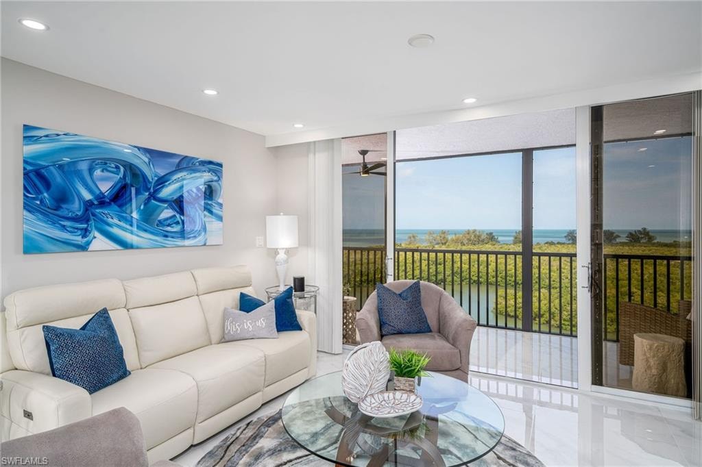 17 Bluebill AVE 903