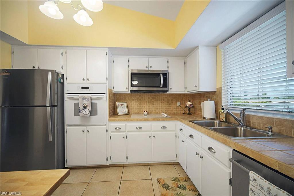 4613 SE 5th AVE 203 photo 9