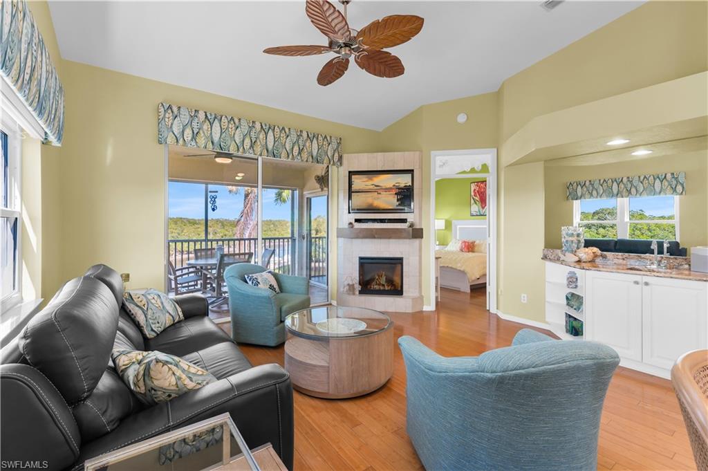 162 Newport DR 1207 photo 12