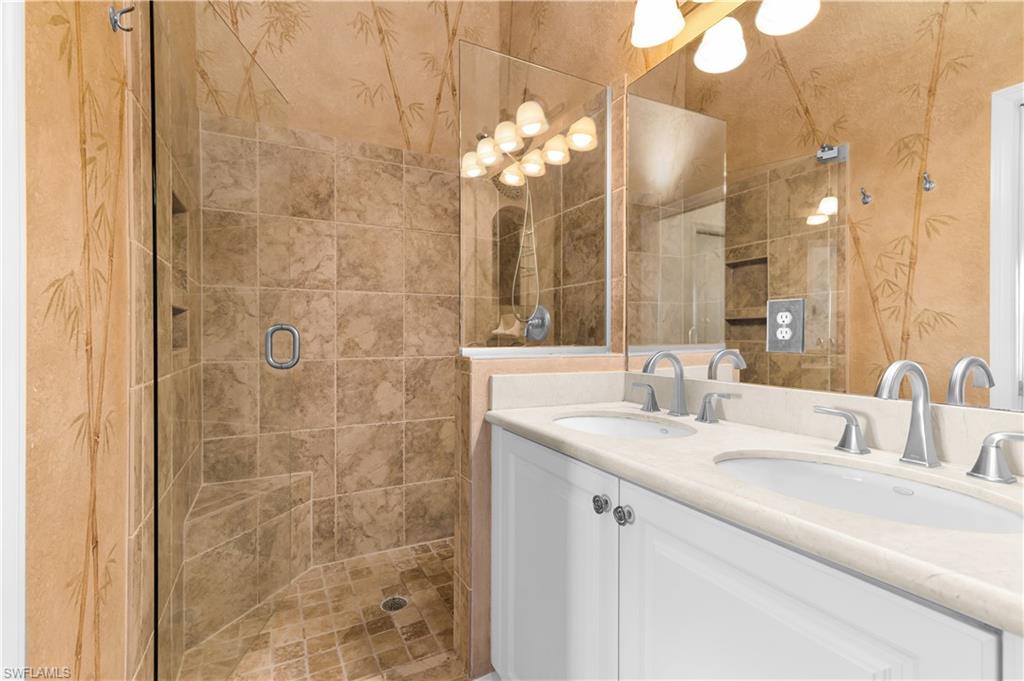 162 Newport DR 1207 photo 21