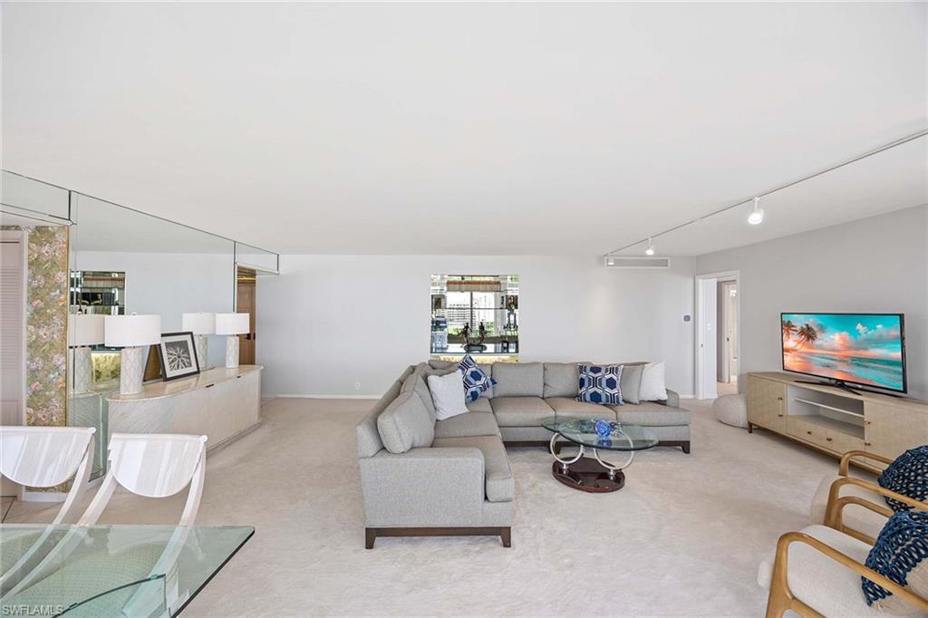 520 Collier BLVD 1104 photo 14