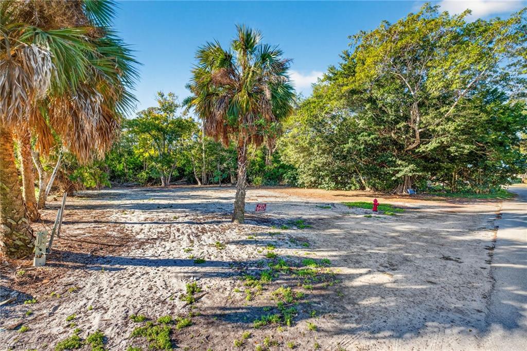 With no HOA restrictions, you have the flexibility to design a custom coastal retreat or create a high-potential investment property.
