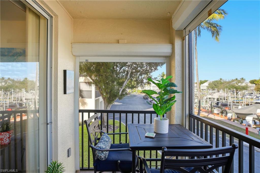 4421 Bay Beach LN 611 photo 31