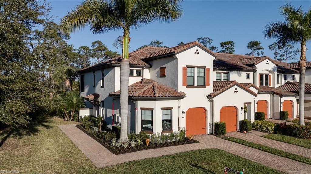 Built in 2016 by WCI, Livingston Lakes is best newer, low HOA community that offers great location in the heart of North Naples west of I-75.