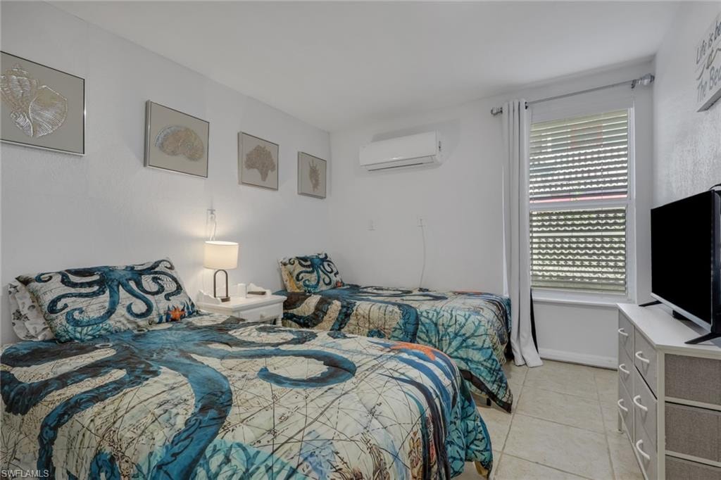 1292 Grand Canal DR photo 26