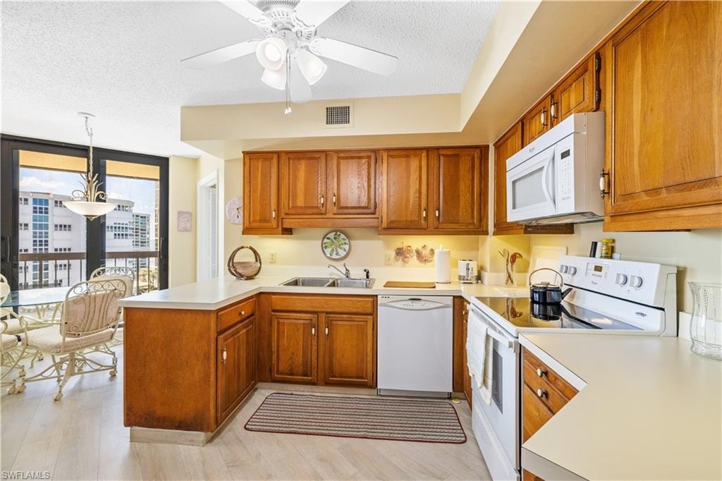 4551 Gulf Shore BLVD N 1506 photo 8