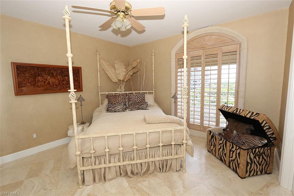 8665 Bay Colony DR 901 photo 23