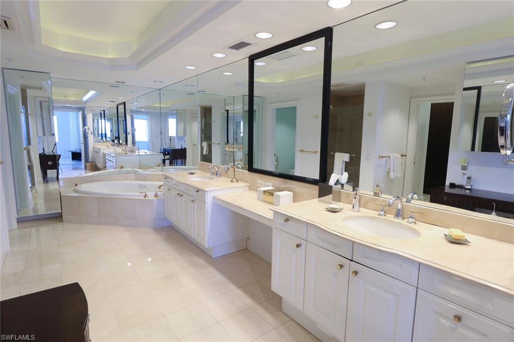 8665 Bay Colony DR 901 photo 17