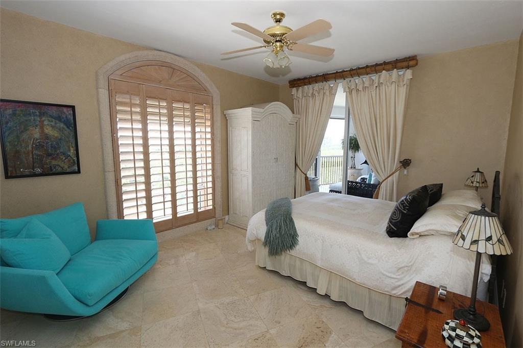 8665 Bay Colony DR 901 photo 20