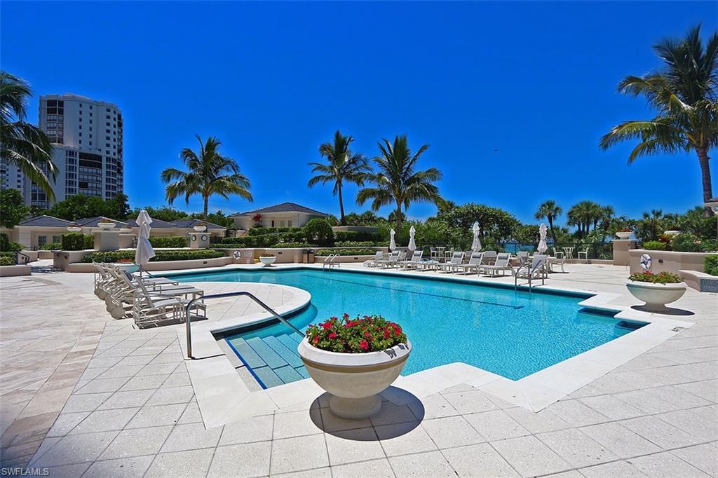 8665 Bay Colony DR 901 photo 38