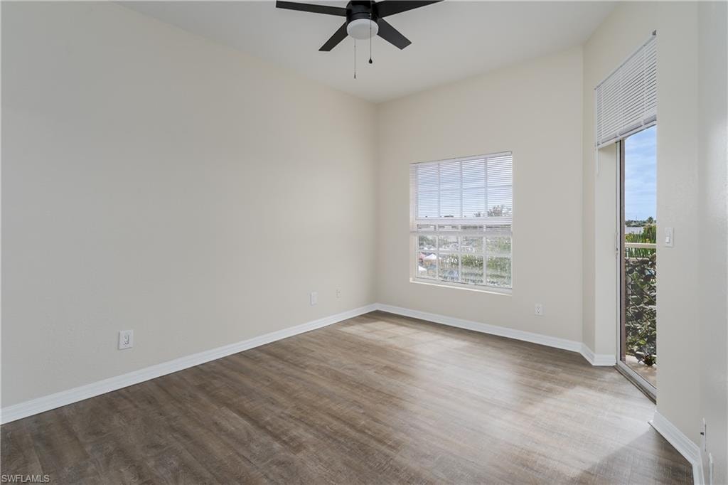 886 Park AVE 402 photo 12