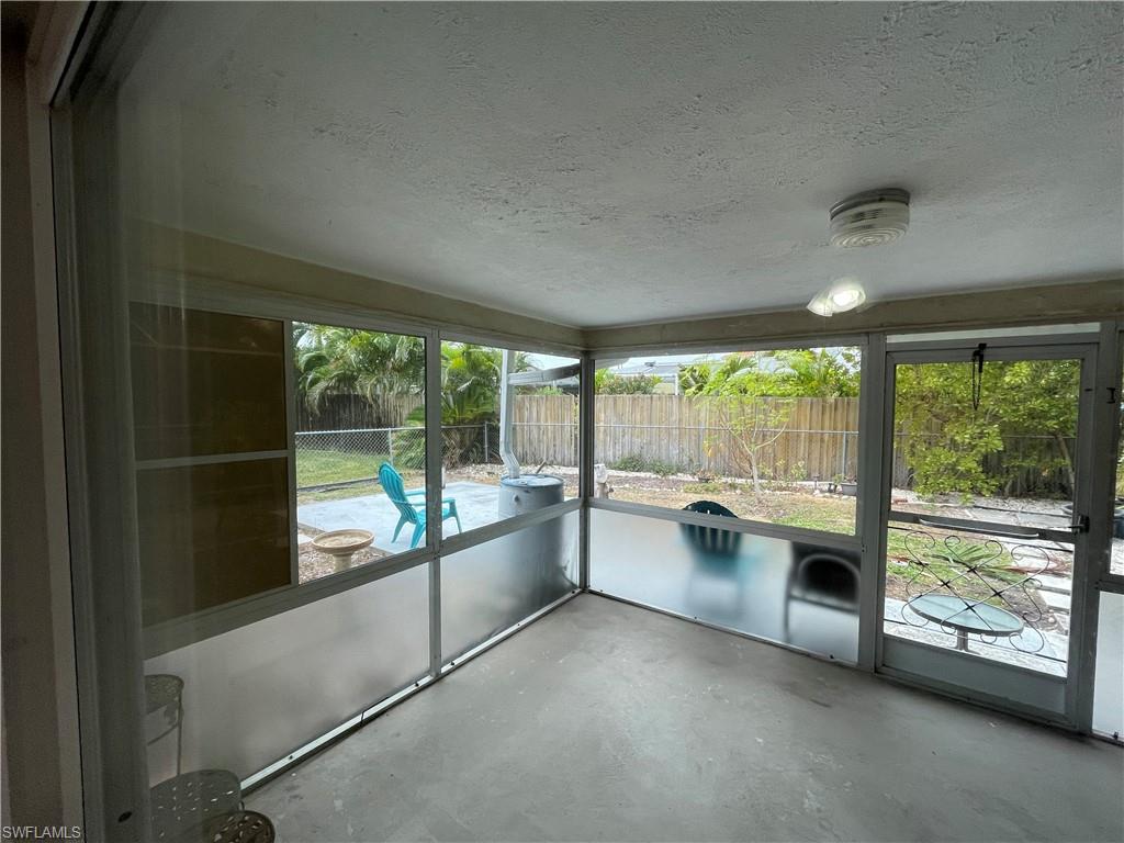 4108 SE 18th PL photo 16