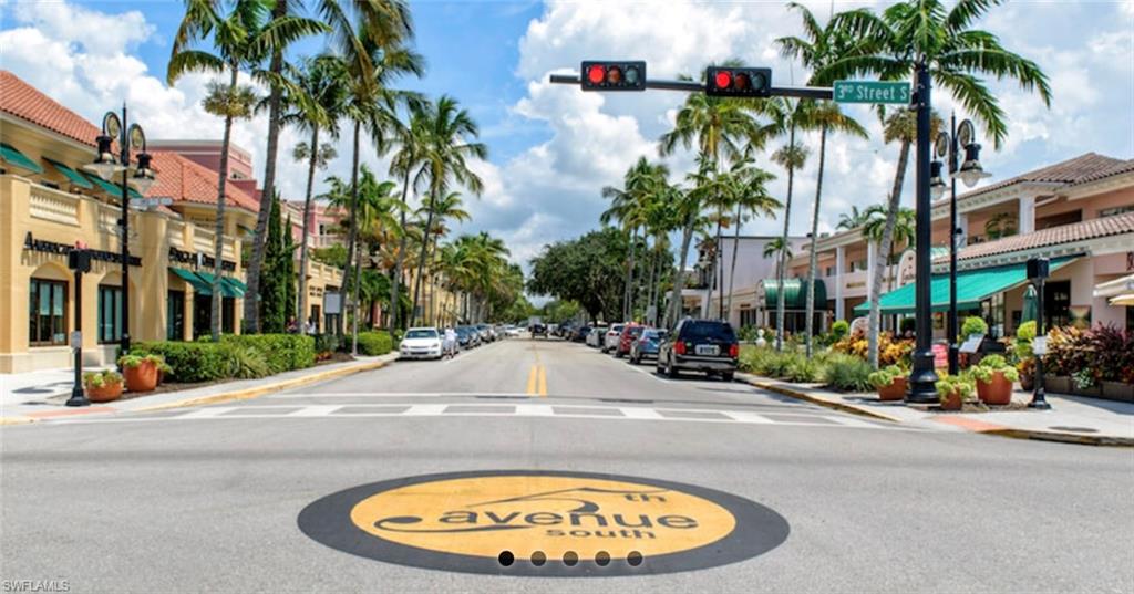 5th Avenue South Shopping and dining
