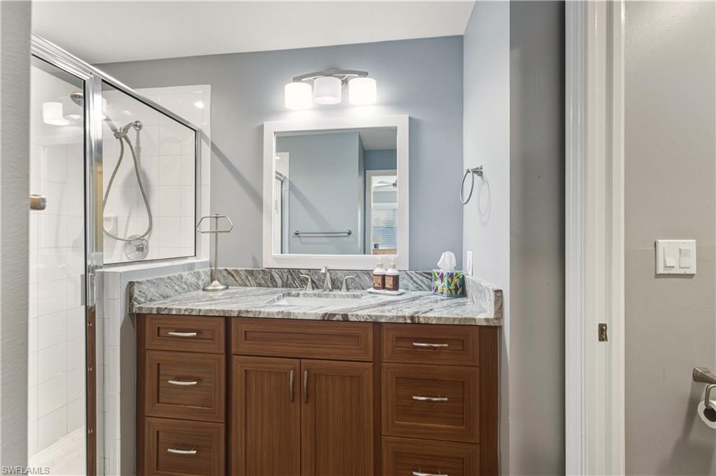 230 Newport DR 602 photo 15