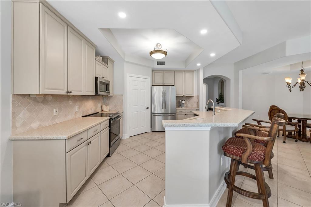 1285 Rialto WAY 102 photo 10